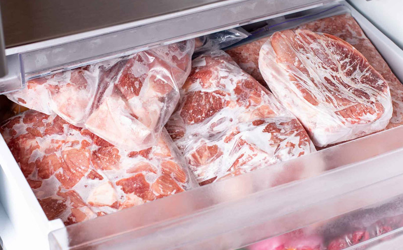 چرا باید از گوشت منجمد استفاده کنید؟ مزایا و معایب آن را بشناسید