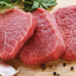 چرا باید از گوشت منجمد استفاده کنید؟ مزایا و معایب آن را بشناسید