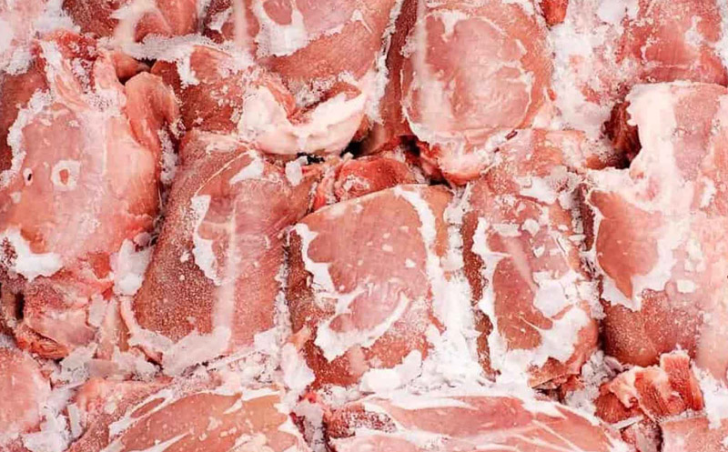 چرا باید از گوشت منجمد استفاده کنید؟ مزایا و معایب آن را بشناسید